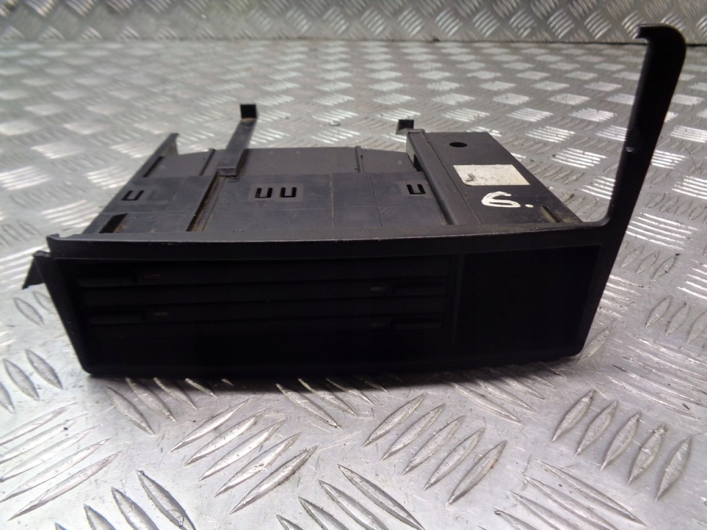 фото №1, Бардачок дисків cd mercedes w168 1.4 a1686801891