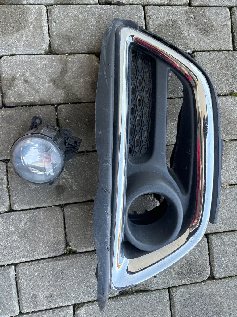 фото №1, Renault captur i решётка бампера левая led противотуманная фара