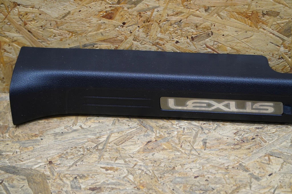 Купить Накладка порога  передок  левая 67914-52380 правая 67913-52280 lexus lbx 24r новая