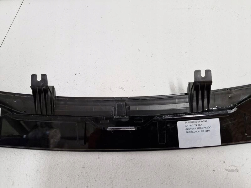 Mercedes w174 c174 cla накладка лампа перед передня середня led Київ
