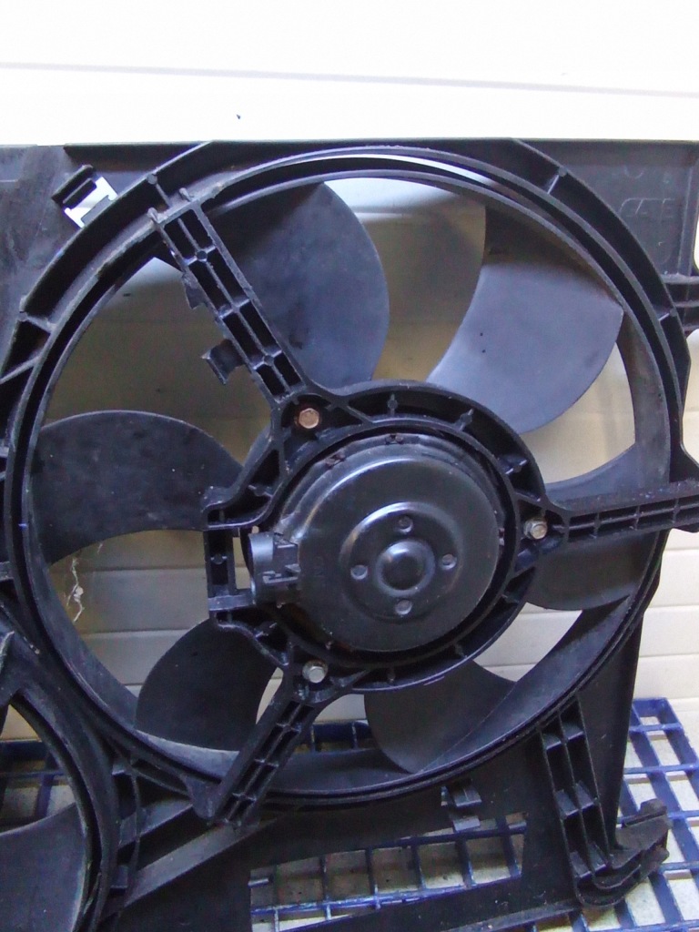 Land rover freelander 1 2.0 b вентилятор радіатора 8240300 Ціна