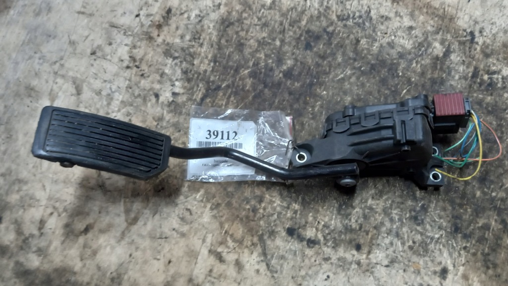 фото №1, Потенциометр газа nissan primera 1.9d 04r