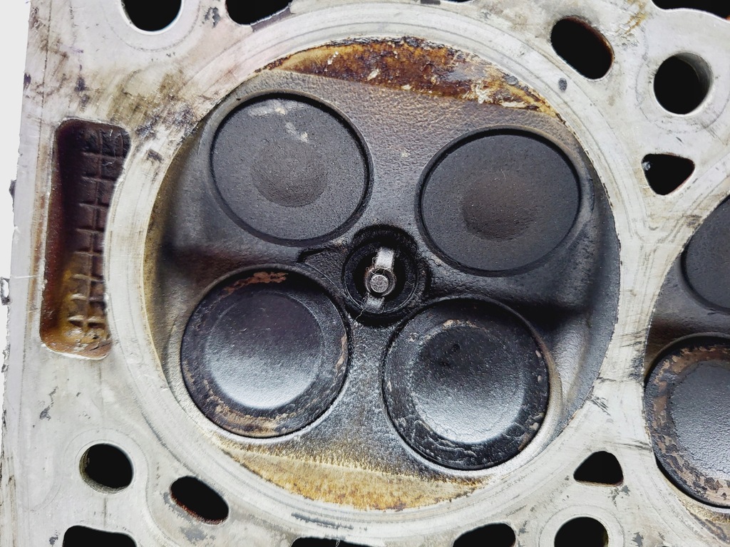 фото №13, Головка opel corsa c 1.0b 90400233