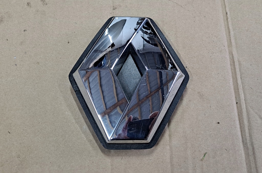 фото №1, Renault scenic iii емблема значок logo гарний 628900003r