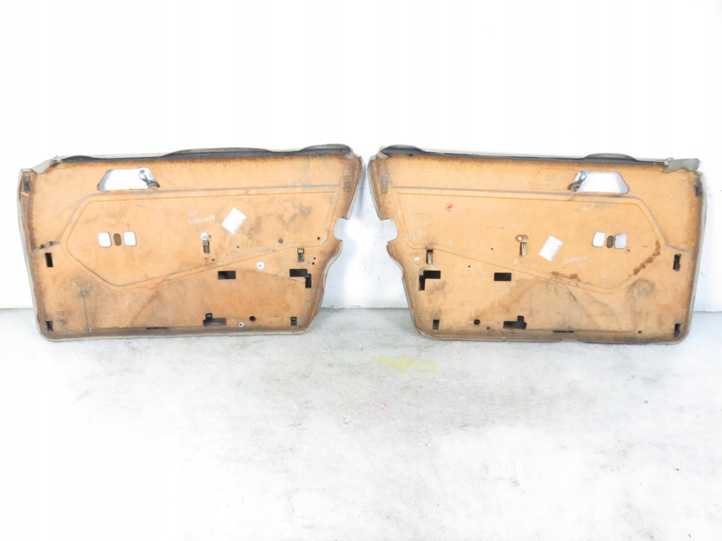 Обшивки комплект mercedes w124 sedan Недорого