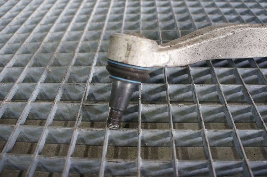 фото №6, Важіль нижній лівий перед banan audi a8 d4 3.0 tdi