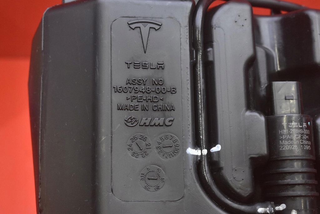 фото №5, Бачок омивача 1607948-00-b tesla model y 60 kwh 299 km 20-