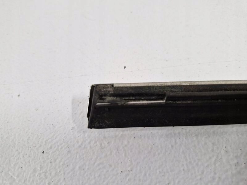 фото №8, Skoda superb ii 2 молдинг уплотнитель правый перед хром