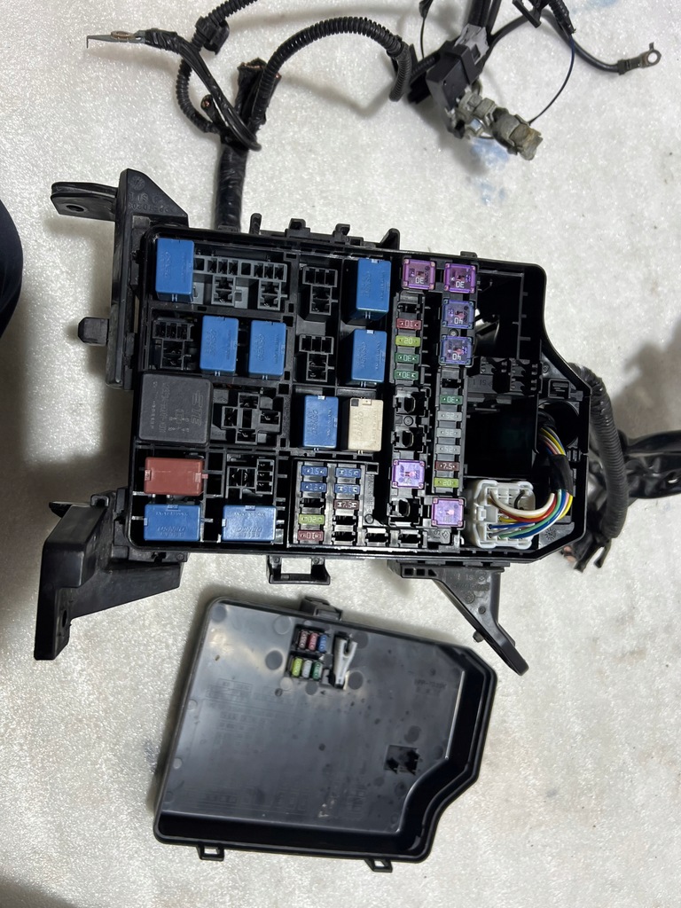 фото №8, Suzuki sx4 s-cross коробка запобіжників rok 2024