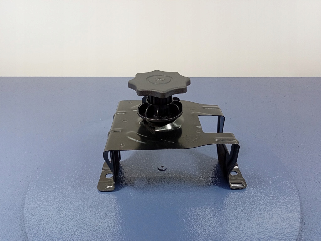 фото №6, Bentley bentayga 36a audi q7 4m кронштейн кронштейн колеса 4m0802747a