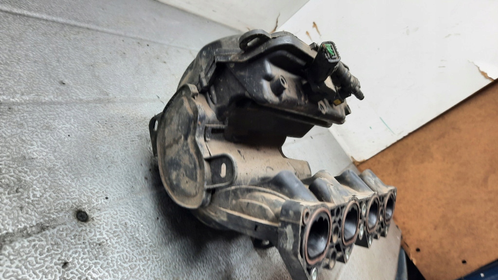 фото №5, Коллектор всасывающий peugeot partner 1.6b 02r 9635885080