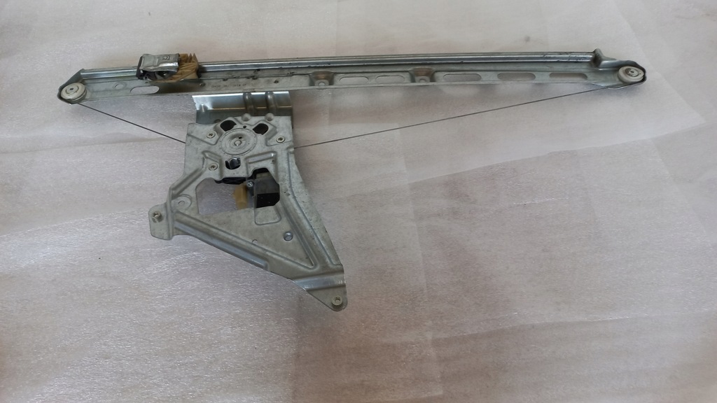 фото №1, Sprinter 907 910 механизм стекло подъемник левый