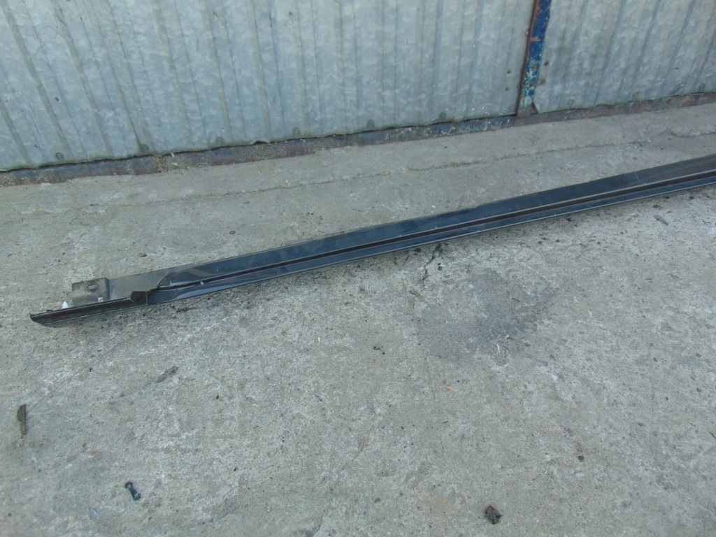 фото №9, Молдинг порог правая vw passat b8 3g0853858