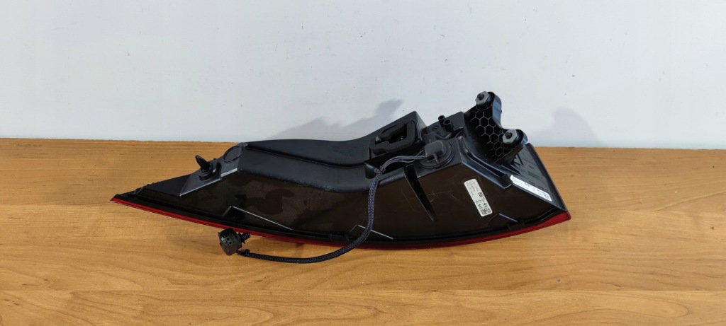 фото №3, Jaguar xf sportbrake права лампа задня led kombi