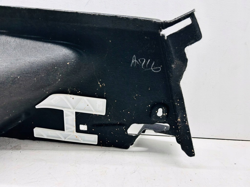 фото №10, Corolla e21 1.8h kombi обшивка обивка багажника правая правый