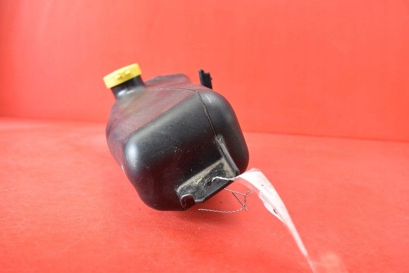 фото №6, Dacia оригинальный номер 289104583r бачок омывателя помпа