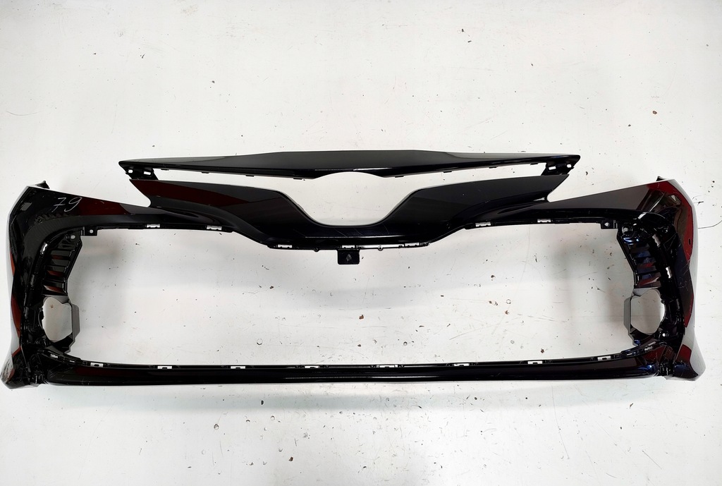 фото №1, Бампер перед передний toyota camry viii pdc sprysk