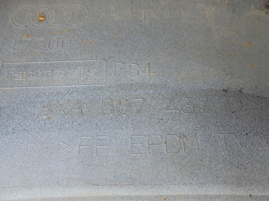 Оригинальный бампер перед передний audi a1 рестайлинг  s-line 8xa807437d 14-18 slask в Украине