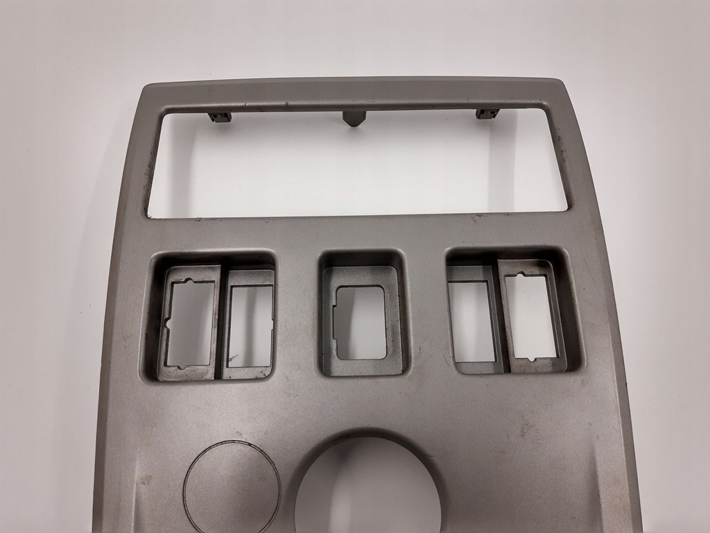 фото №2, Панель средний рамка радио воздуховод dacia logan i