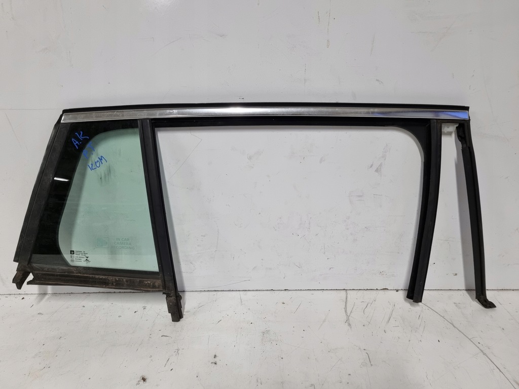 фото №1, Opel astra k v 5 kombi прокладка рамка двері задня