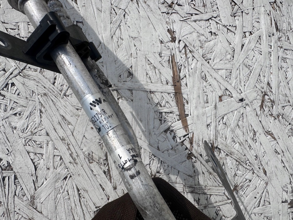 фото №4, Espace v шланг трубка wąż кондиціонера 1.6 tdci 924629636r 924713675r