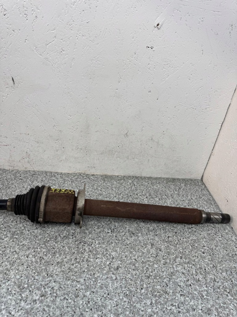 Приводной вал правый  перед volvo v40 2 2012-2018 2.0 t3 механическая коробка передач 31437517 Доставка