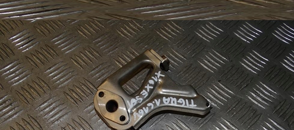 фото №1, Corsa b tigra 1.6 16v x16xe основание egr