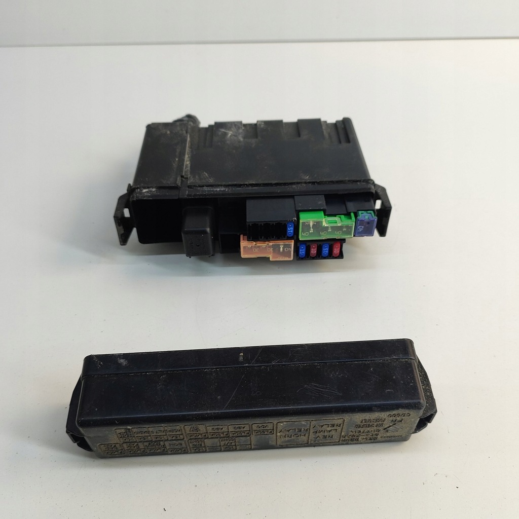 фото №6, Nissan 350z 2004 коробка предохранителей / комплект