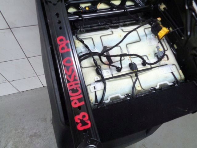 фото №12, C3 picasso 10 сиденье пассажира правый alcantara кожа