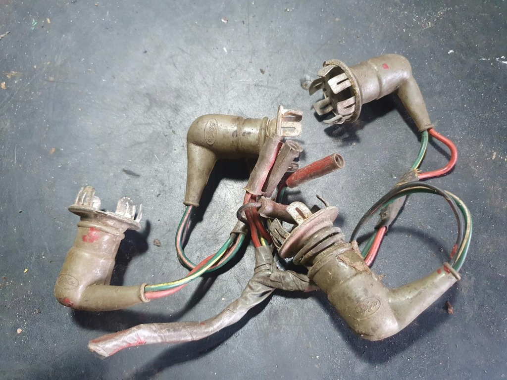 фото №7, Автомобіль ford дроти запалювання комплект 4 szt