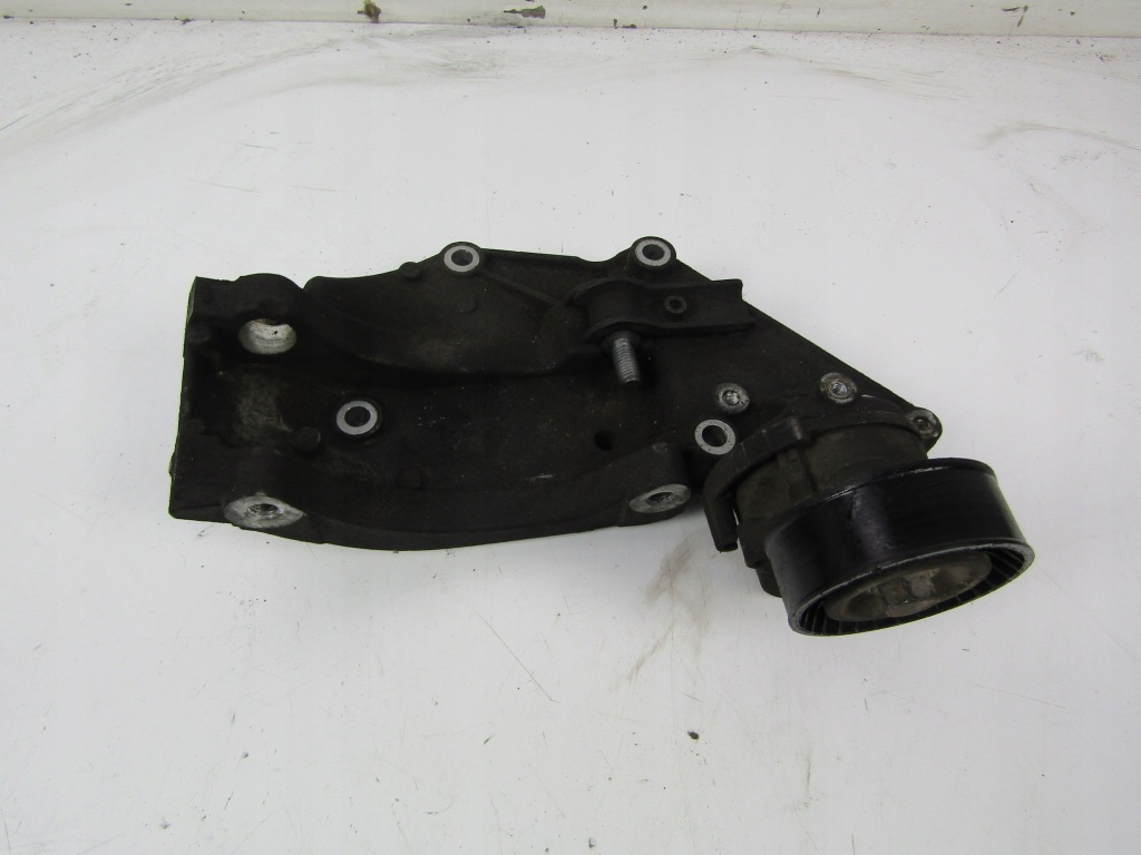 Купить Fiat scudo 2 270 expert кронштейн генератора 2,0d 100kw rhr 9682367380