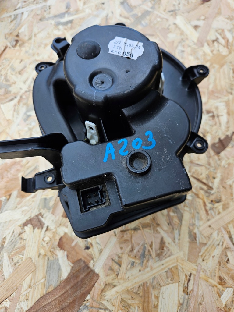 фото №8, Mercedes w203 вентилятор кабины eu