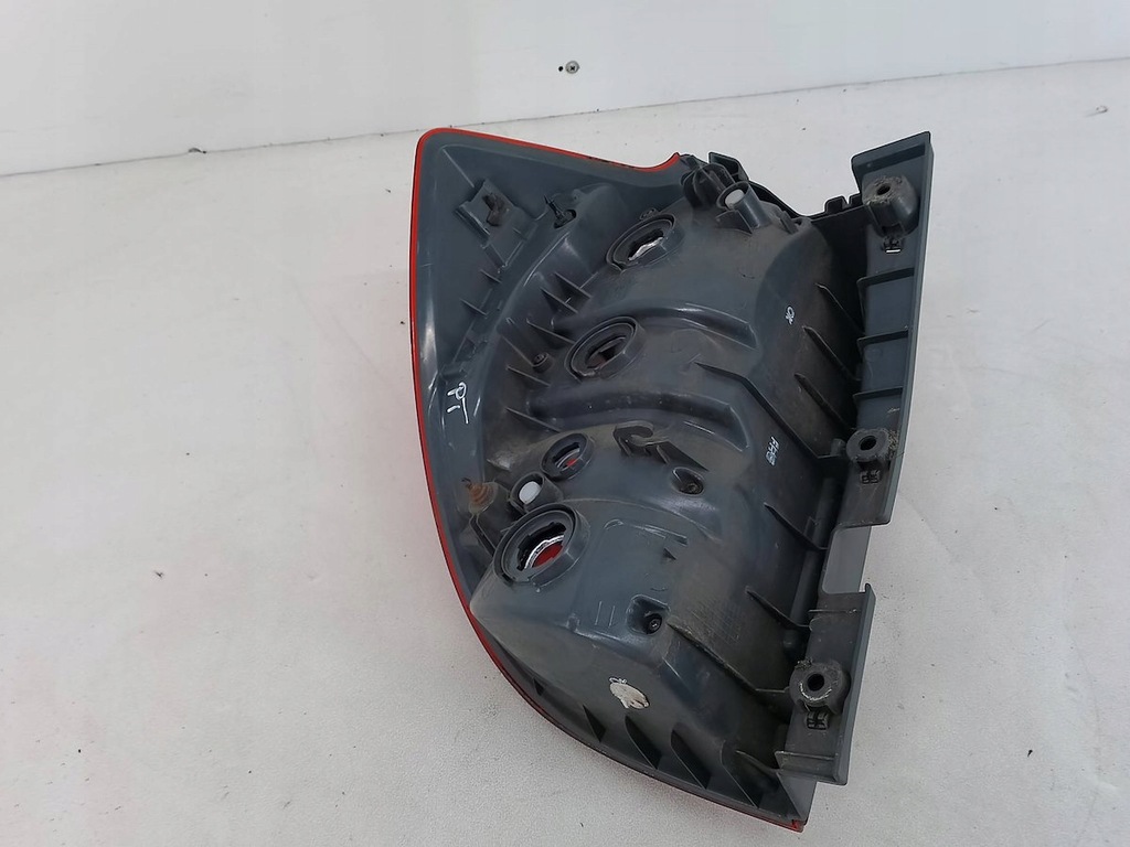 фото №7, Лампа задняя правая kia cee'd i 92402-1h3 kombi