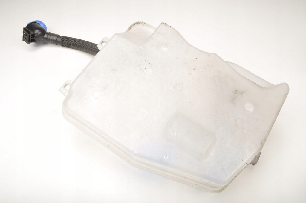 фото №6, Bmw 1 f40 бачок омывателя 7453970 +помпа