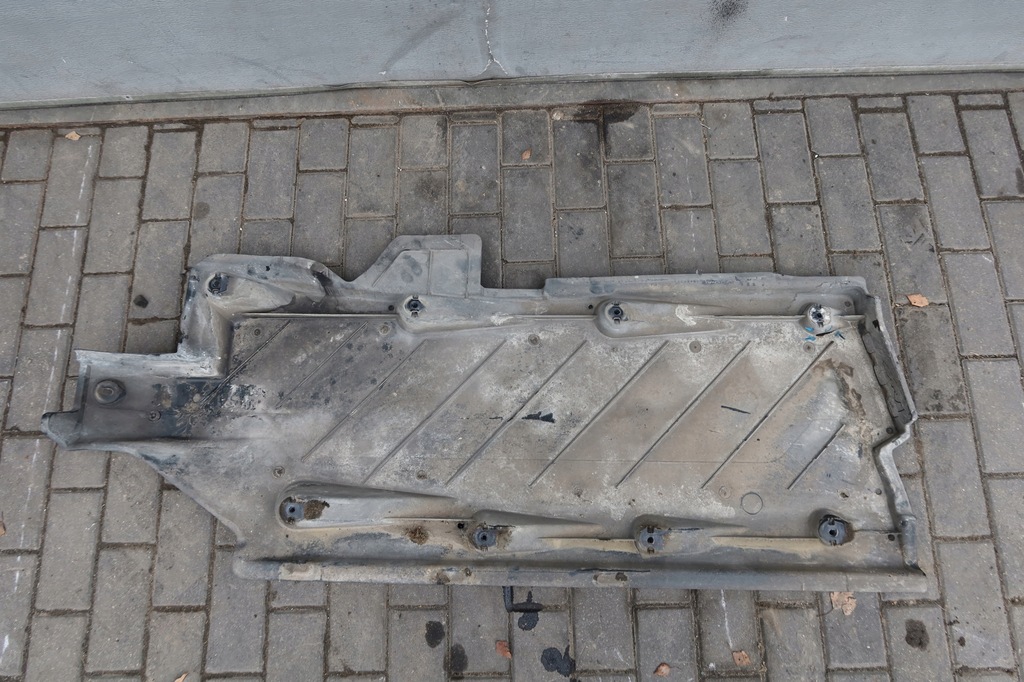 фото №1, Защита подвеска левая audi a1 8x 6r0825201b