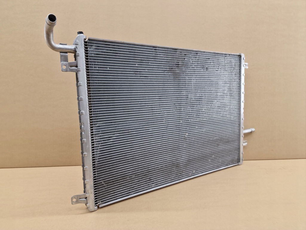 фото №1, Радиатор жидкость discovery sport e-pace evoque lift