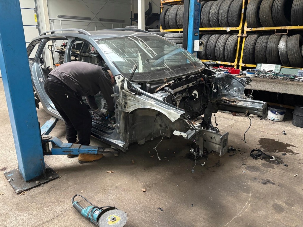 фото №4, Octavia iii четверть передняя правая левая bok lf7y