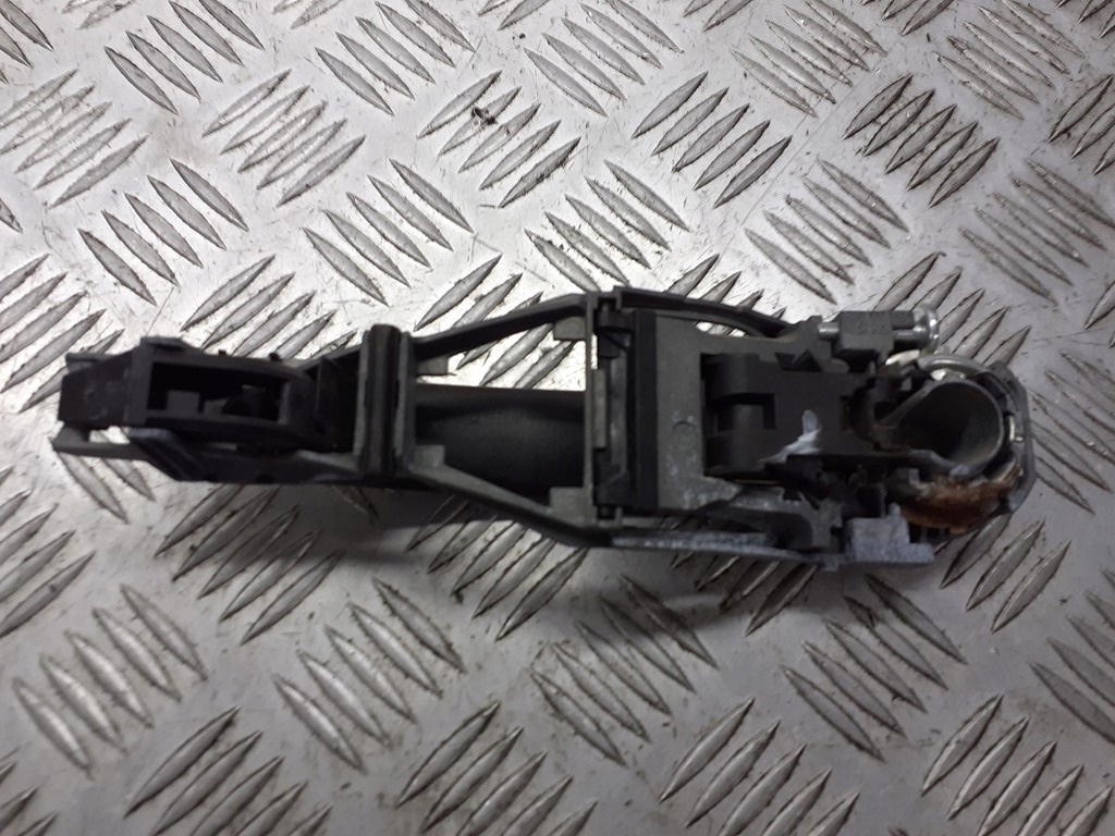 фото №3, Ручка правая передняя наружная vw polo iv 9n lc9z