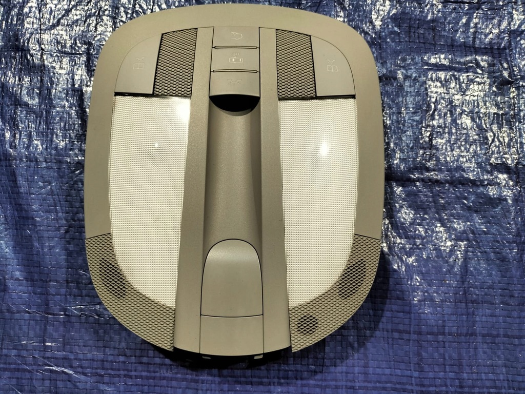 фото №1, Лампа потолочный освещение кабины a1648201323 mercedes w251