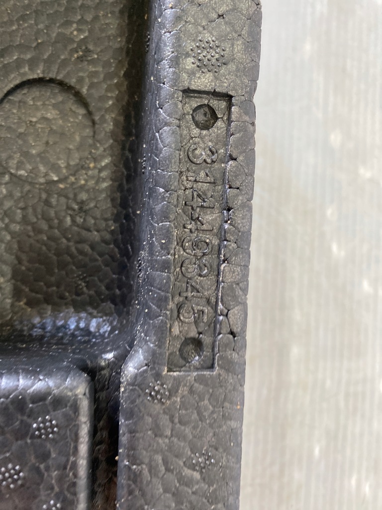 фото №8, Volvo xc40 абсорбер пена бампер перед 31449345