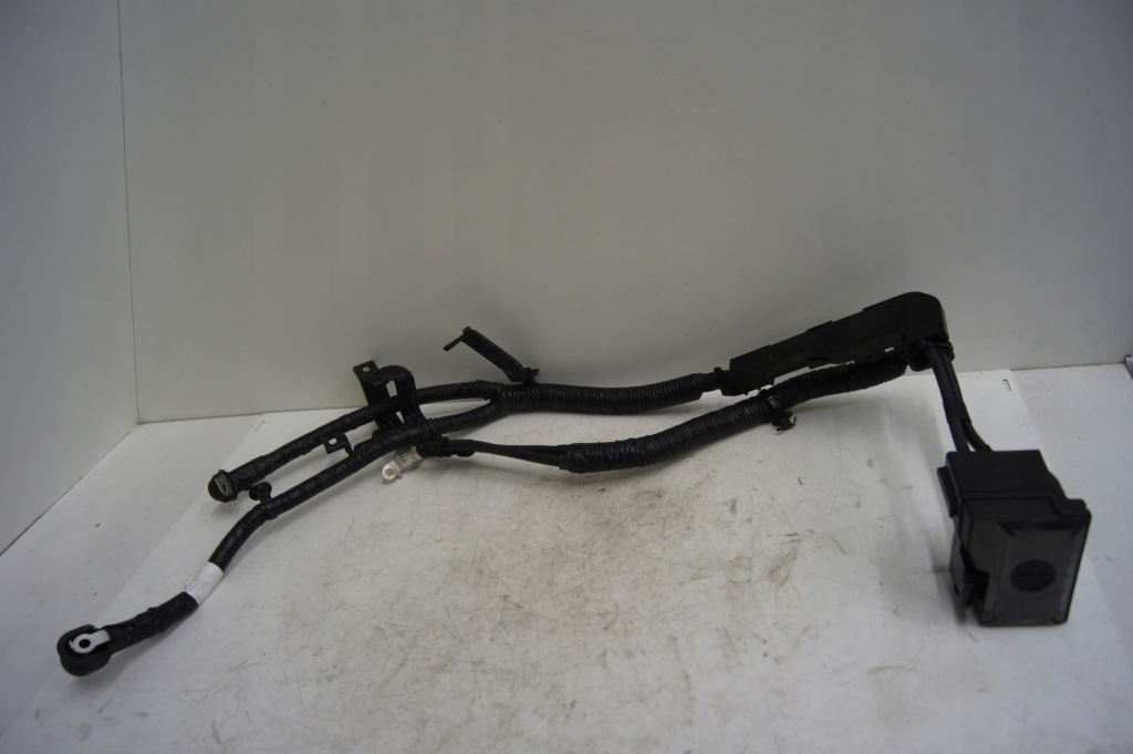 Купити Bayon клема плюсова + акумулятор