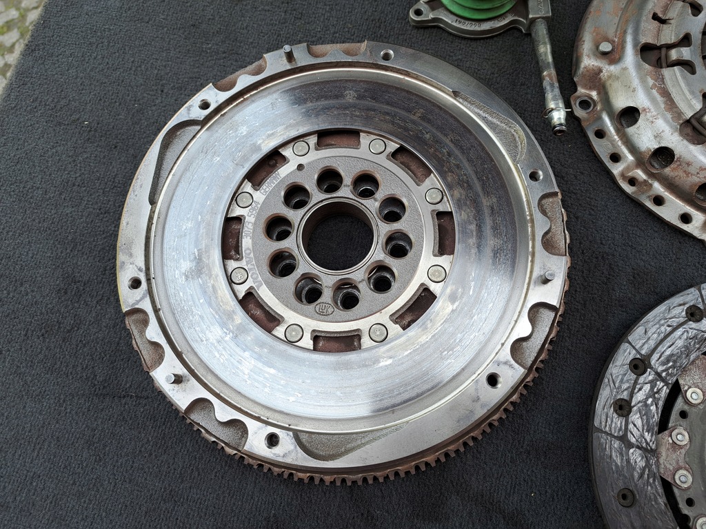 фото №6, Volvo v70 ii s60 i 2.0t сцепление колесо двухмассовый диск прижим цилиндр сцепления