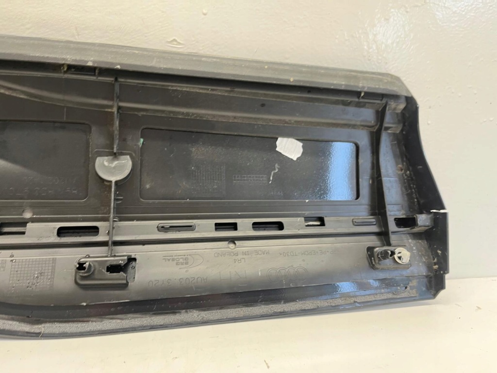 фото №5, Audi q4 e-tron молдинг двері задня права 89a853970a