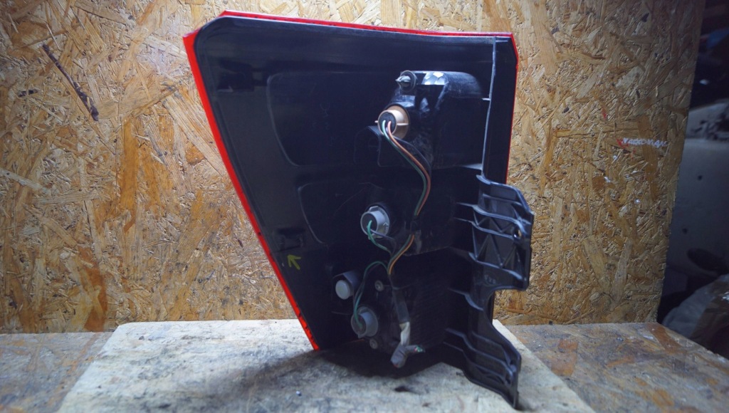 фото №14, Suzuki grand vitara mk2 ii lift лампа правий задня uk s2564