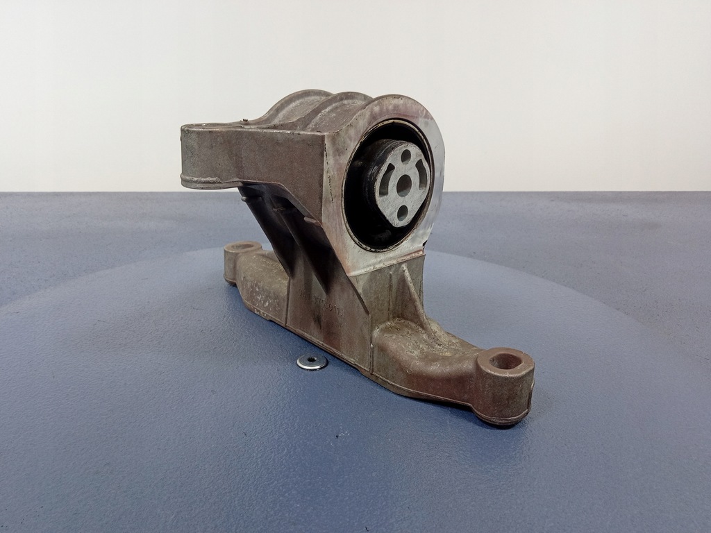 фото №4, Cayman boxster 981 3.4 кронштейн двигуна 9a137514601