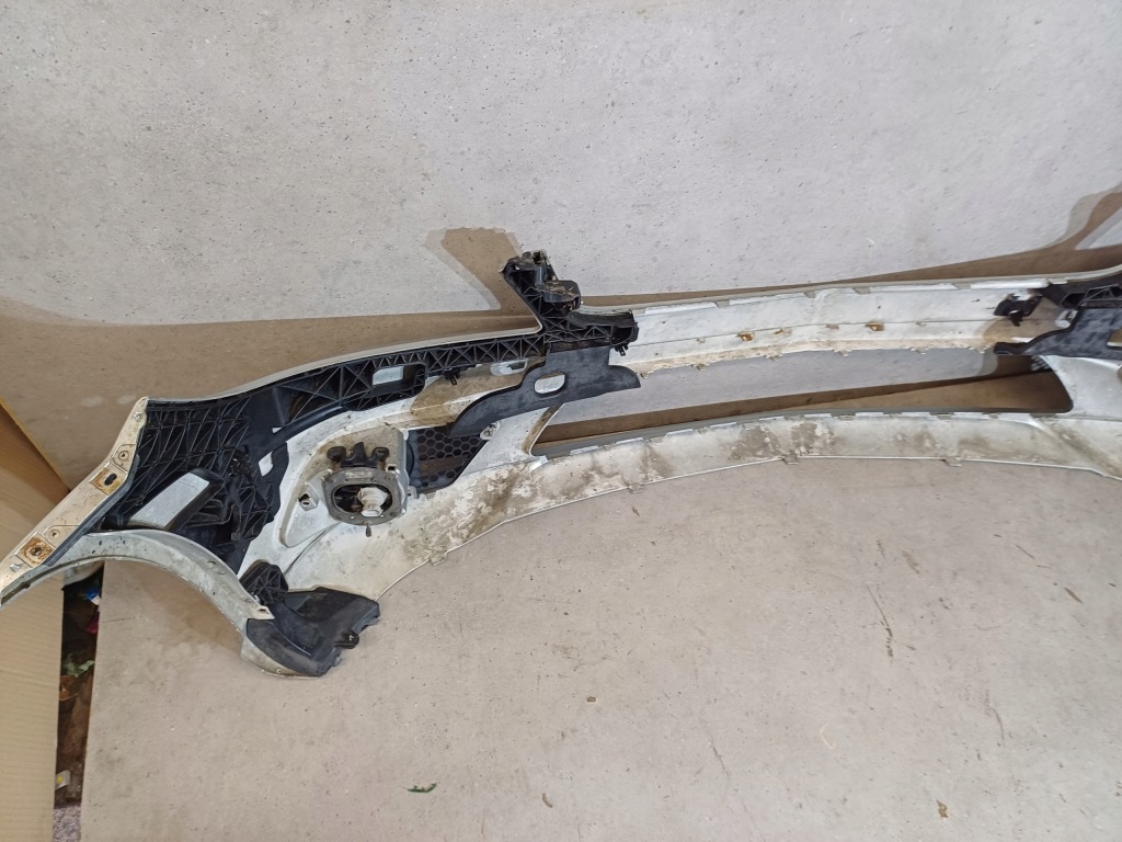 Бампер перед mercedes c klasa w204 amg 2007- nr. a2048853725 Доставка