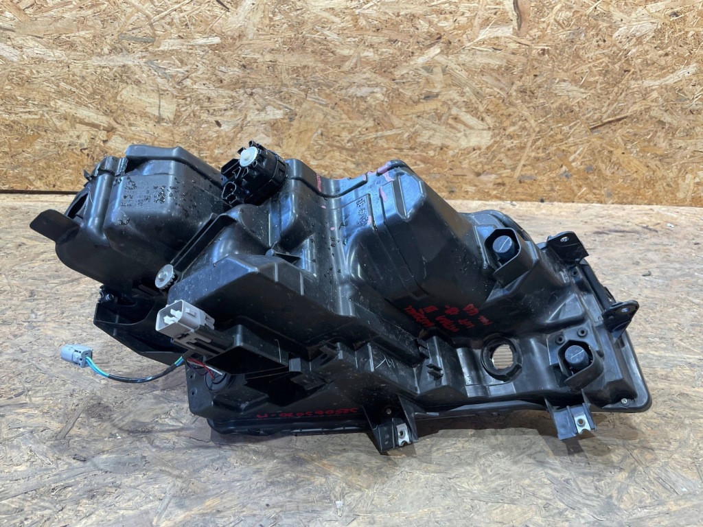 Suzuki vitara 3 3 ly рестайлинг  24- фара левая перед передняя full led Цена