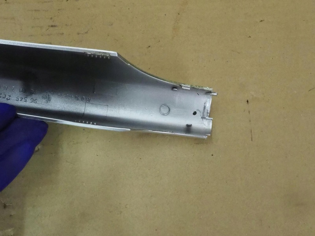 Peugeot 206 sw универсал накладка рейлинг правая задняя задняя 9644817480 Цена