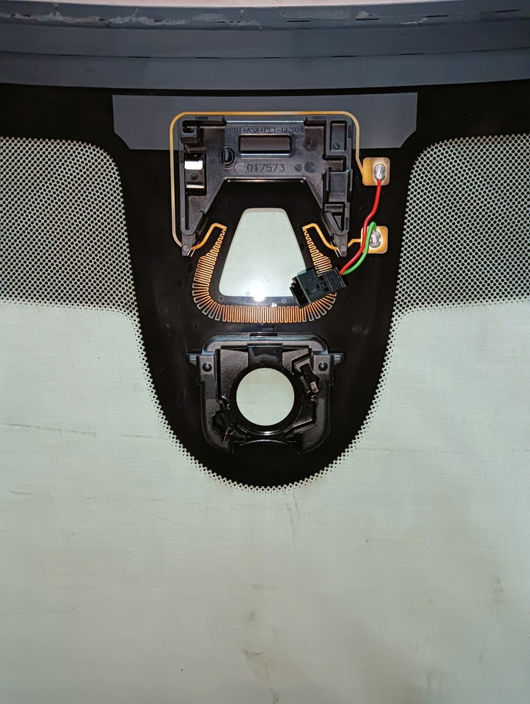 фото №3, Стекло передняя mini f54 clubman 2014- камера датчик оригинал