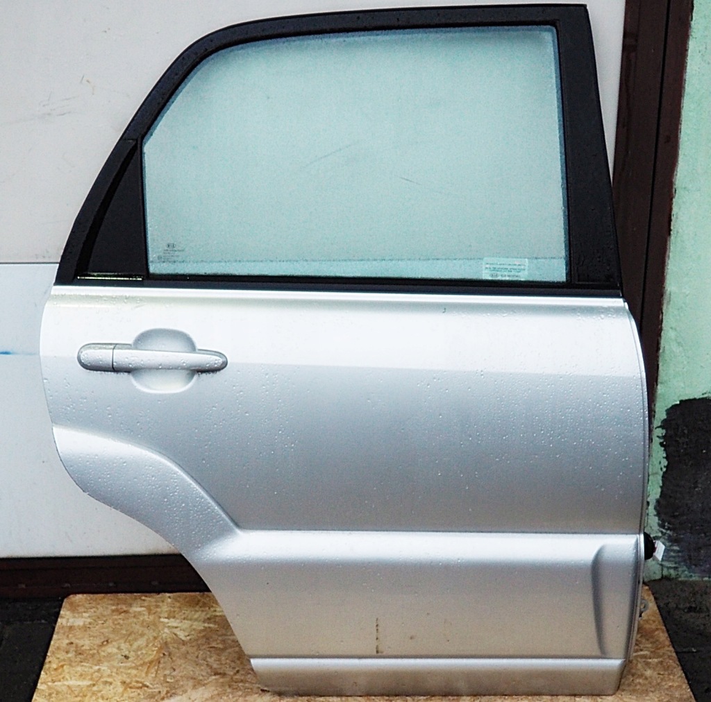 фото №1, Kia sportage ii 2 дверь правое задняя задние серебристый ładne